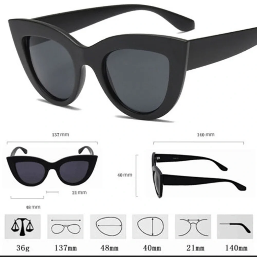 NWT Chic Black Cat Eye Sunglasses - UVProtection - Vintage Inspired Glamour